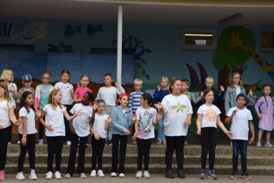 Foto des Albums: Schuljahresabschlussfeier - Bilder des ersten Teils