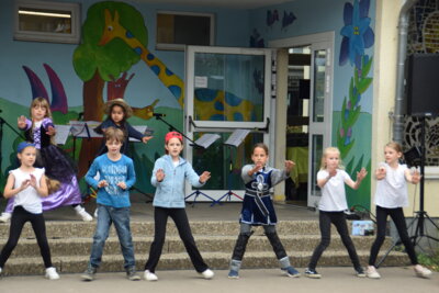 Foto des Albums: Schuljahresabschlussfeier - Bilder des ersten Teils