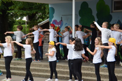 Foto des Albums: Schuljahresabschlussfeier - Bilder des ersten Teils