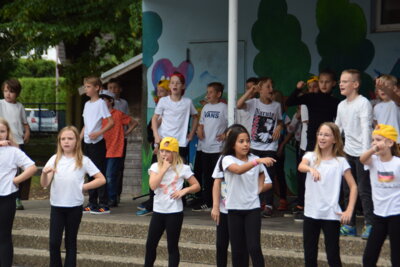 Foto des Albums: Schuljahresabschlussfeier - Bilder des ersten Teils