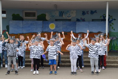 Foto des Albums: Schuljahresabschlussfeier - Bilder des zweiten Teils