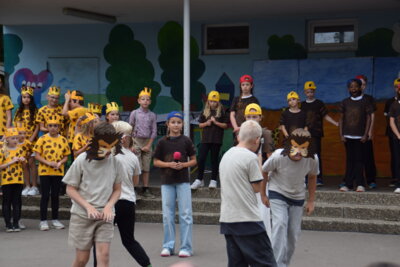 Foto des Albums: Schuljahresabschlussfeier - Bilder des zweiten Teils