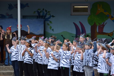 Foto des Albums: Schuljahresabschlussfeier - Bilder des zweiten Teils