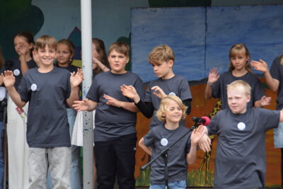 Foto des Albums: Schuljahresabschlussfeier - Bilder des zweiten Teils