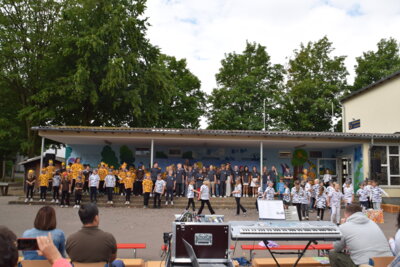 Foto des Albums: Schuljahresabschlussfeier - Bilder des dritten Teils