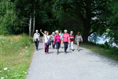 Wandern am Maschsee  (Bild vergr&ouml;&szlig;ern)