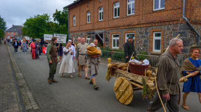 Foto des Albums: Festumzug - 750 Jahre Marnitz