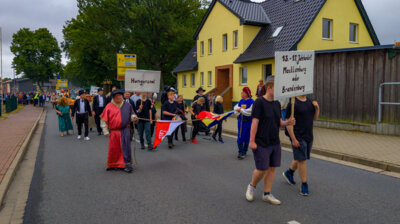 Foto des Albums: Festumzug - 750 Jahre Marnitz