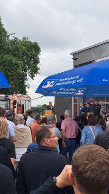 Foto des Albums: Einweihung Feuerwehrgerätehaus und Fahrzeuge Porselen