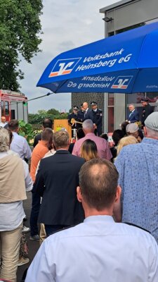 Foto des Albums: Einweihung Feuerwehrgerätehaus und Fahrzeuge Porselen