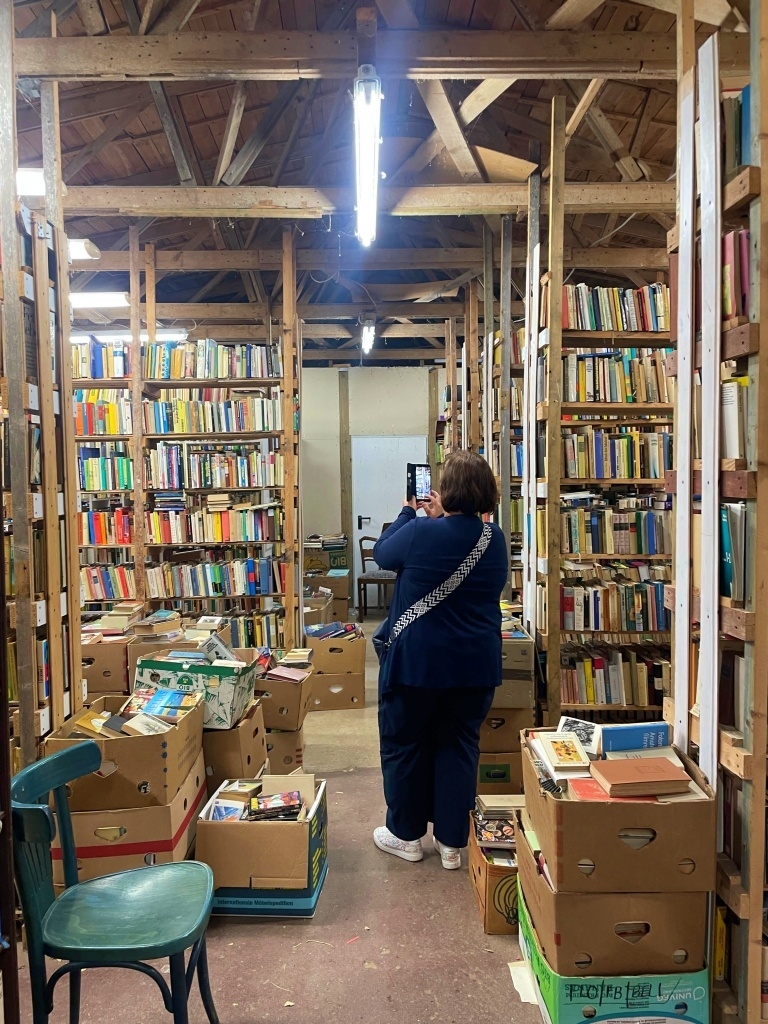 Bild: Bücherscheune des Bücherhotels