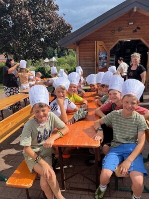 Foto des Albums: Besuch der 4c beim Backhausverein Langenbrand