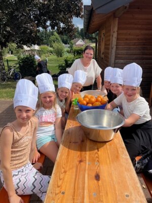Foto des Albums: Besuch der 4c beim Backhausverein Langenbrand
