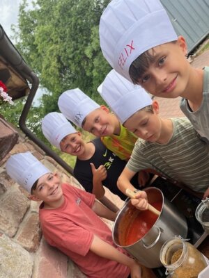 Foto des Albums: Besuch der 4c beim Backhausverein Langenbrand