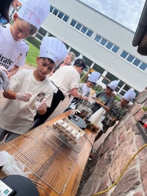 Foto des Albums: Besuch der 4c beim Backhausverein Langenbrand