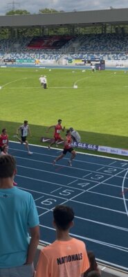 1000027700  (Bild vergr&ouml;&szlig;ern)