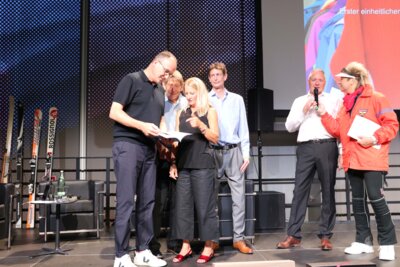 Foto des Albums: 100 Jahre Feier