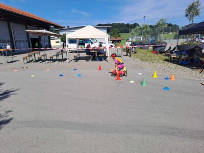 Foto des Albums: Bobbycar-Rennen 2025 in Eggenthal!