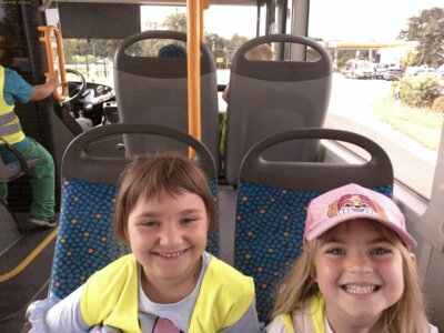 ... eine Busfahrt die ist schö.  (Bild vergrößern)