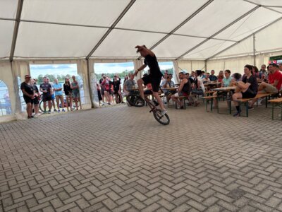 Foto des Albums: TNT 2025 - Sport