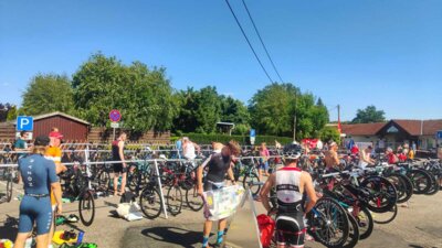 Foto des Albums: TNT 2025 - Sport