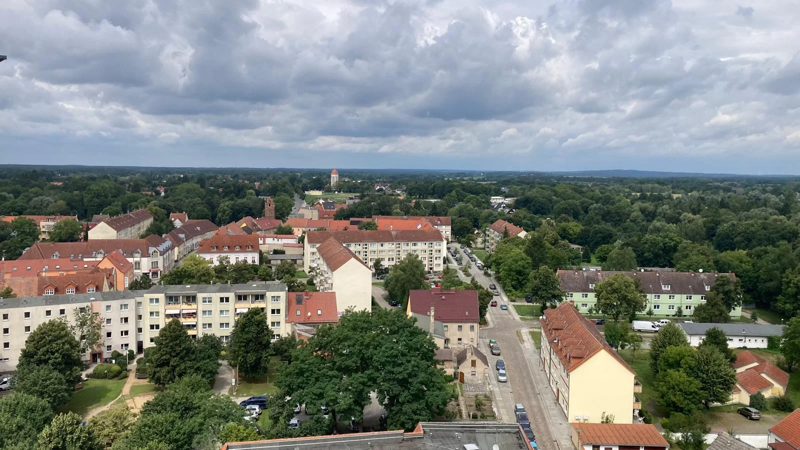 Bild: 21 Blick zum Wasserturm