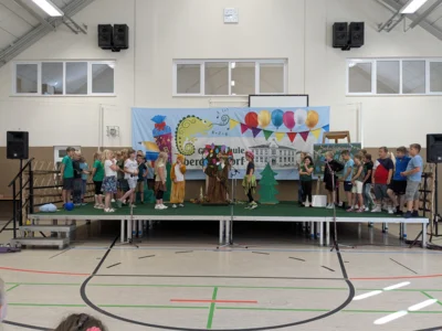 Foto des Albums: Ein neues Schuljahr beginnt