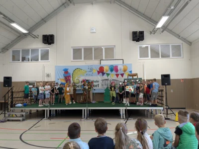 Foto des Albums: Ein neues Schuljahr beginnt