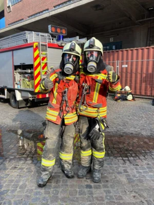 Foto des Albums: FEU G - Nachbarschaftliche Löschhilfe - Industriebrand Elmshorn