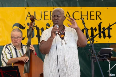 Foto des Albums: Auerbacher Töpfermarkt 2025