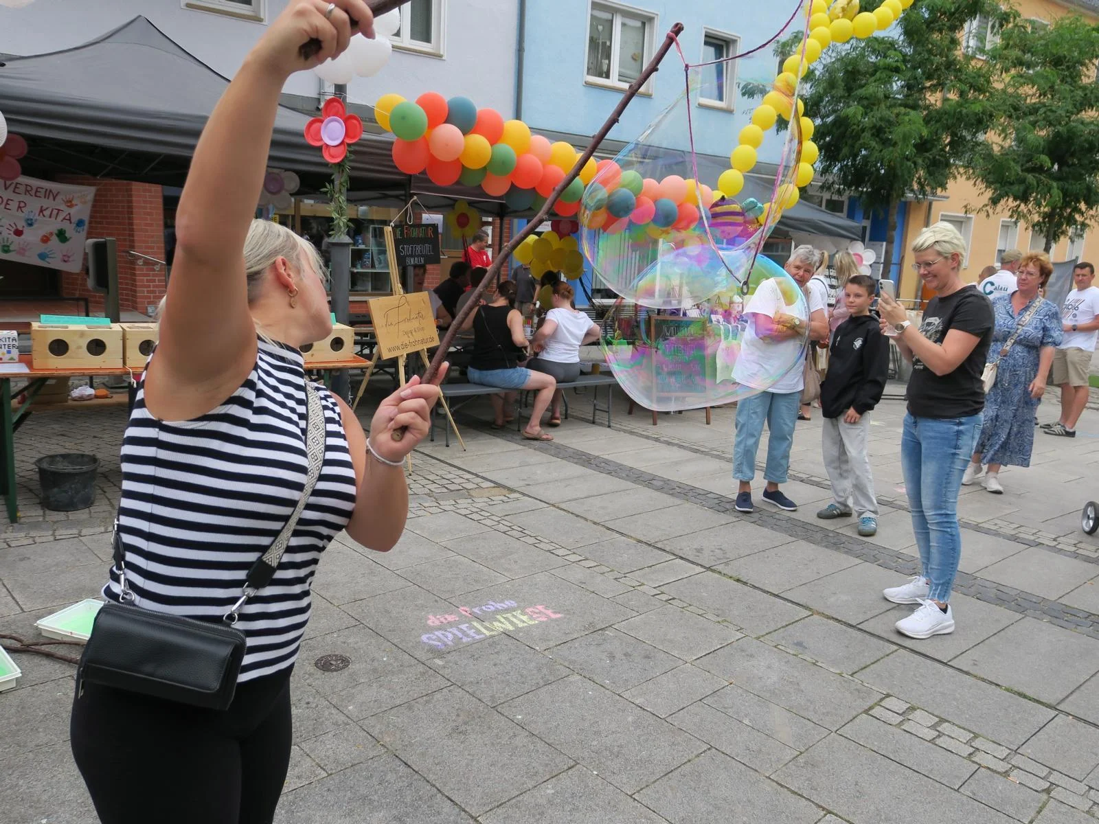 Bild: Impressionen vom Calauer Stadtfest. Foto: Jan Hornhauer