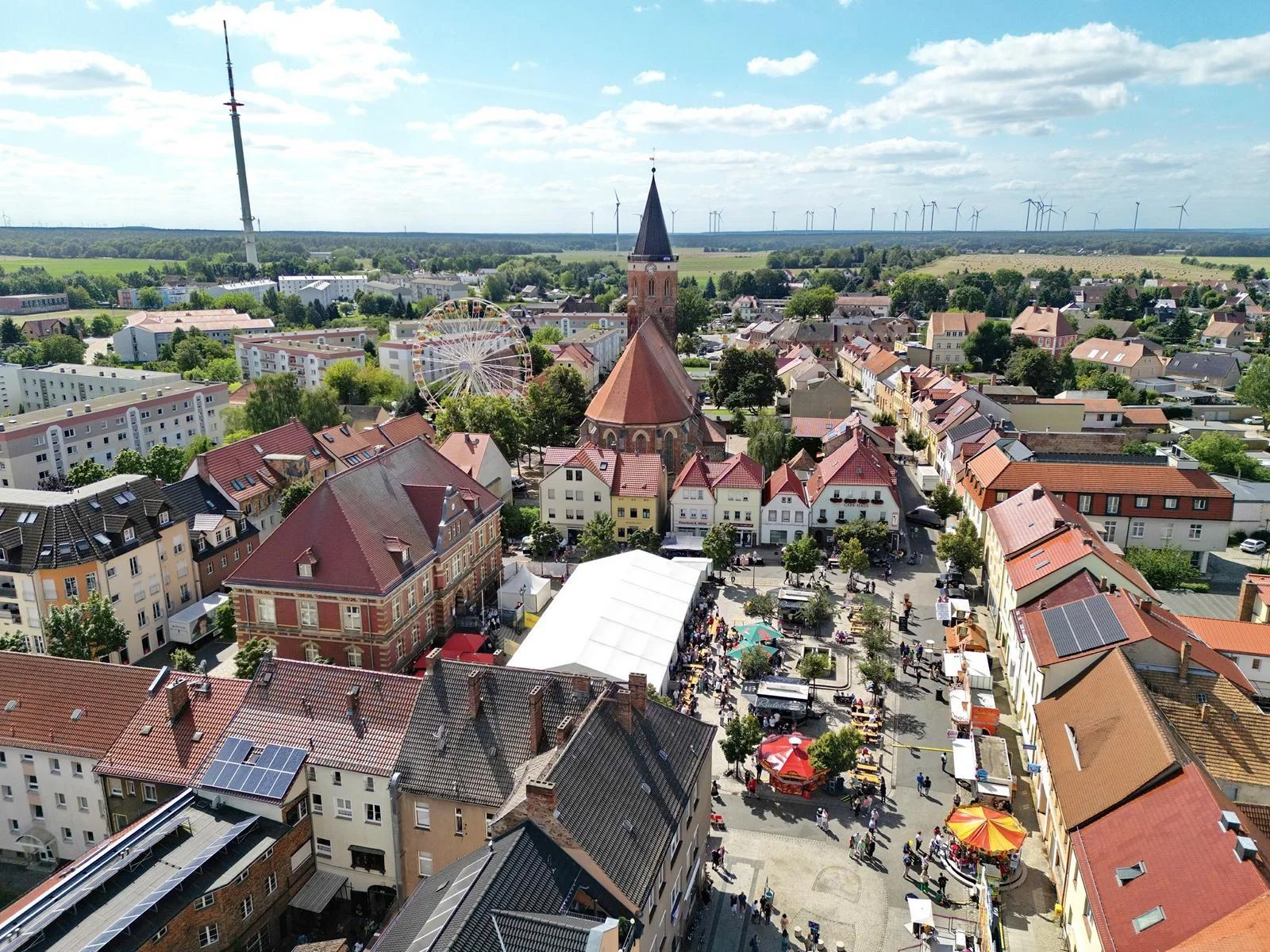 Bild: Impressionen vom Calauer Stadtfest. Foto: Matthias Nerenz