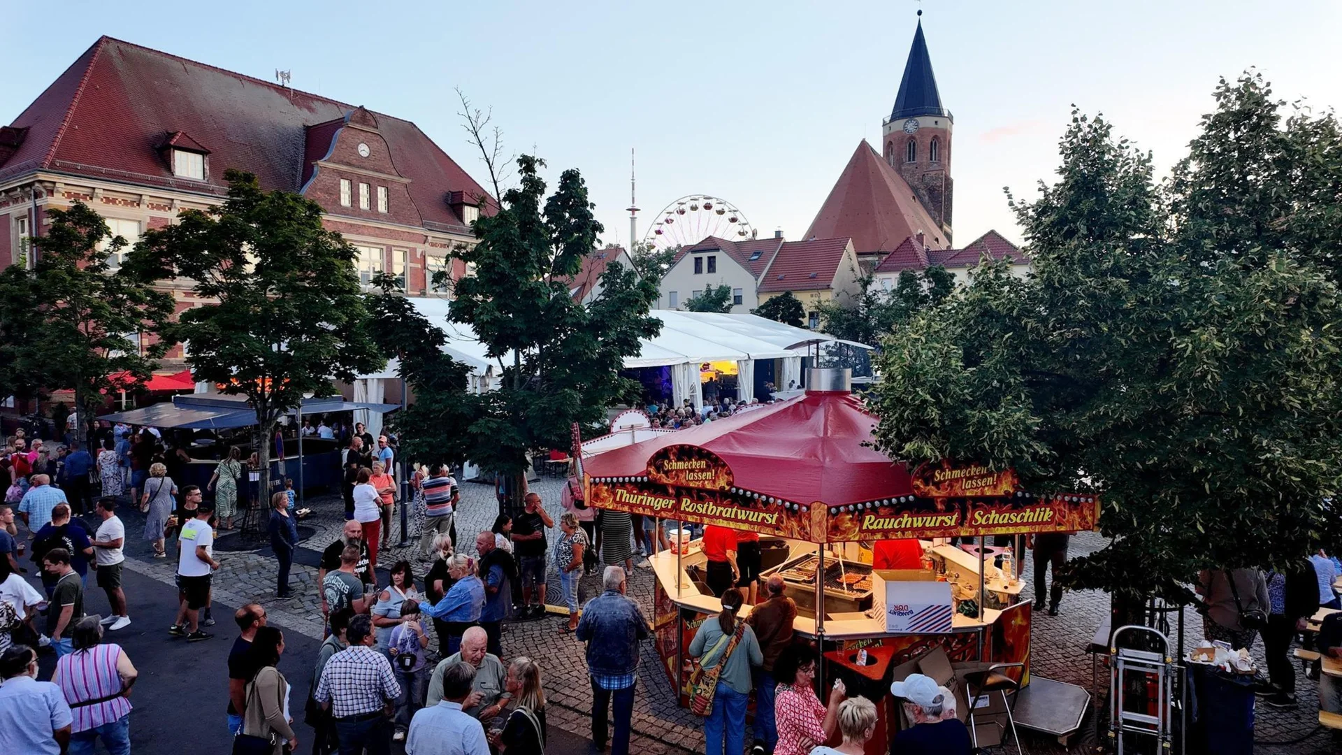 Bild: Impressionen vom Calauer Stadtfest. Foto: Matthias Nerenz
