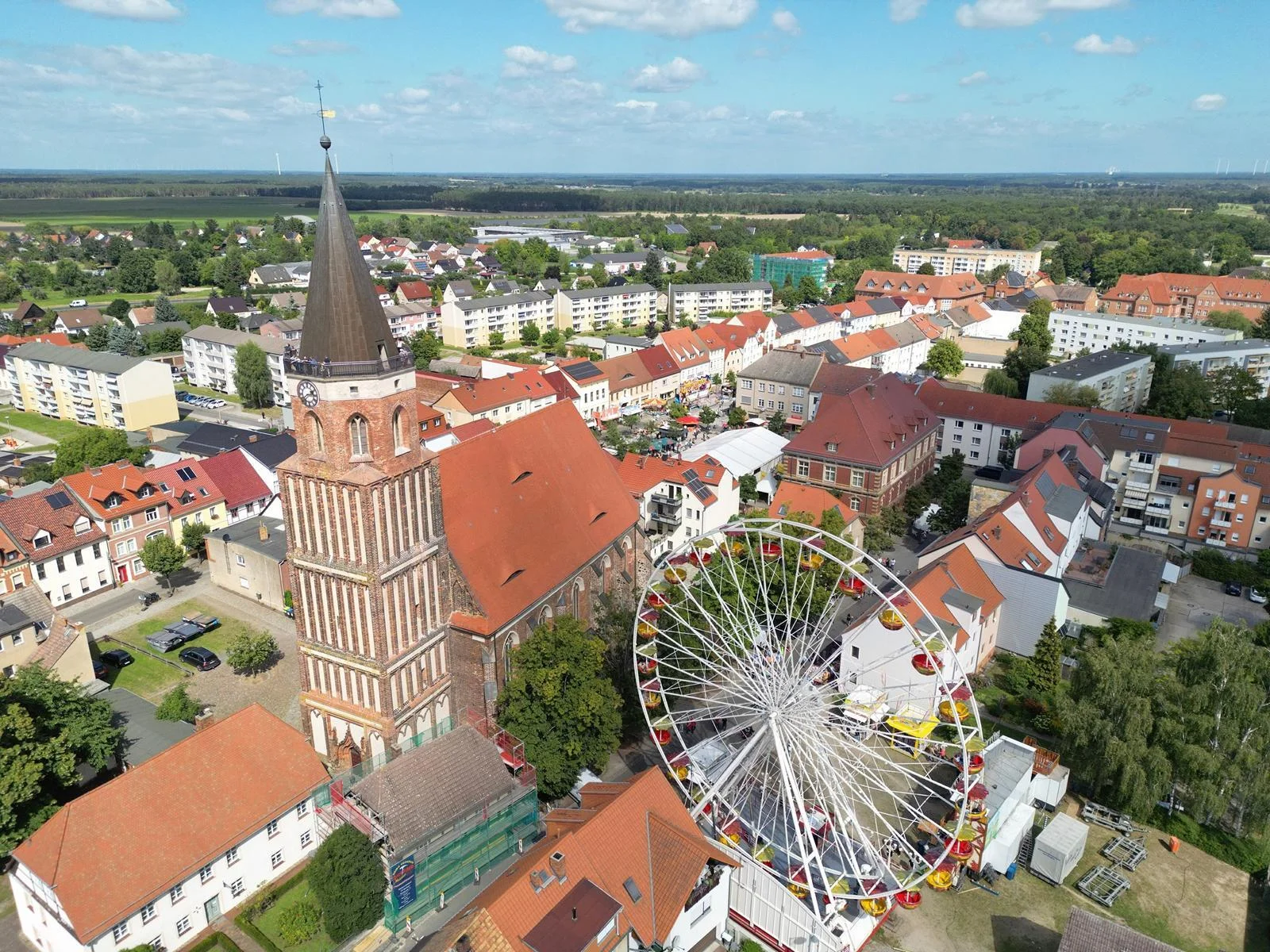 Bild: Impressionen vom Calauer Stadtfest. Foto: Matthias Nerenz