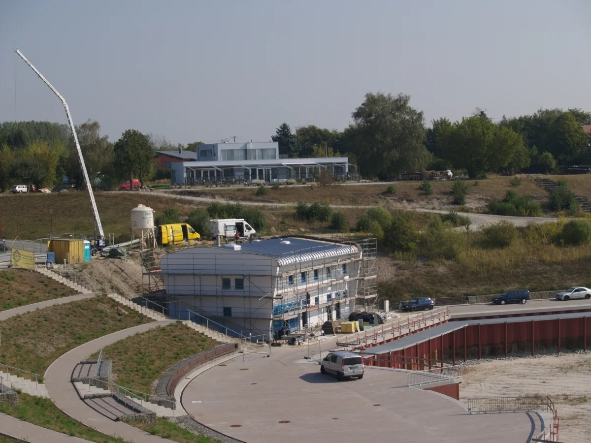 Bild: 2016 Bau des Hafen-Zielhauses