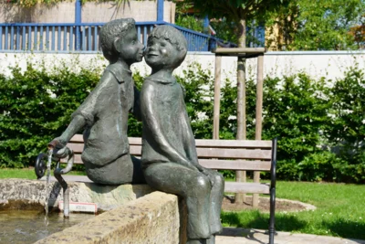 Brunnen am Josef-Hauke-Platz  (Bild vergr&ouml;&szlig;ern)