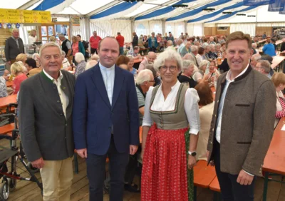 Foto des Albums: Stimmungsvolle Volksfesttage in Bildern