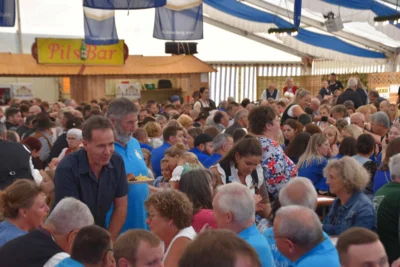 Foto des Albums: Stimmungsvolle Volksfesttage in Bildern