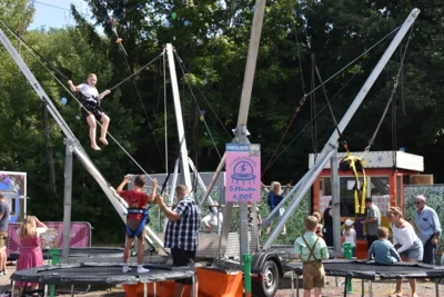 Foto des Albums: Stimmungsvolle Volksfesttage in Bildern