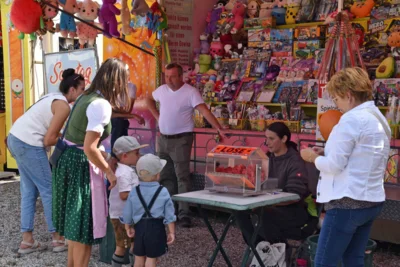 Foto des Albums: Stimmungsvolle Volksfesttage in Bildern