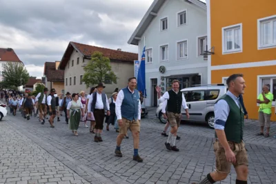 Foto des Albums: Stimmungsvolle Volksfesttage in Bildern
