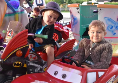Foto des Albums: Stimmungsvolle Volksfesttage in Bildern