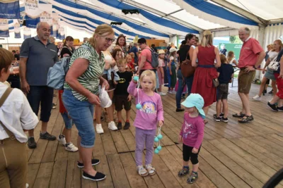 Foto des Albums: Stimmungsvolle Volksfesttage in Bildern