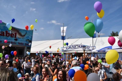 Foto des Albums: Stimmungsvolle Volksfesttage in Bildern