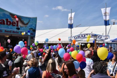 Foto des Albums: Stimmungsvolle Volksfesttage in Bildern