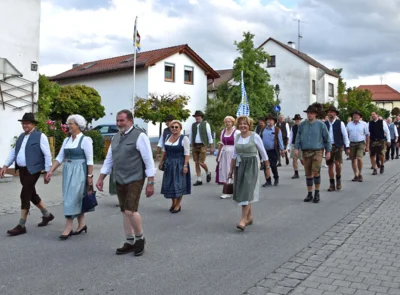 Foto des Albums: Stimmungsvolle Volksfesttage in Bildern