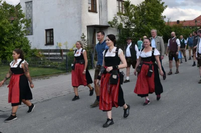 Foto des Albums: Stimmungsvolle Volksfesttage in Bildern