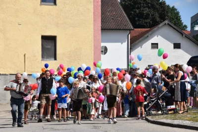Foto des Albums: Stimmungsvolle Volksfesttage in Bildern