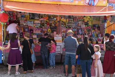 Foto des Albums: Stimmungsvolle Volksfesttage in Bildern