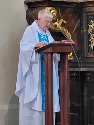 Deutscher Gottesdienst in der St. Niklaskirche in Znaim  (Bild vergr&ouml;&szlig;ern)